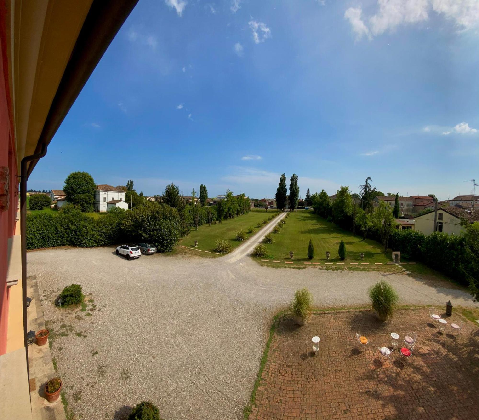 Hotel Villa Montanarini Villarotta Bagian luar foto
